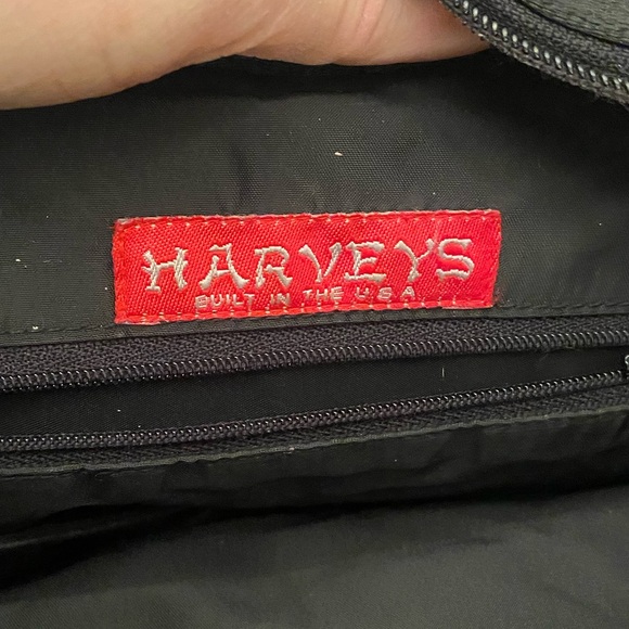 Vintage Original Harvey’s Black Seatbelt Zip Top Tote With Feet - Picture 10 of 11